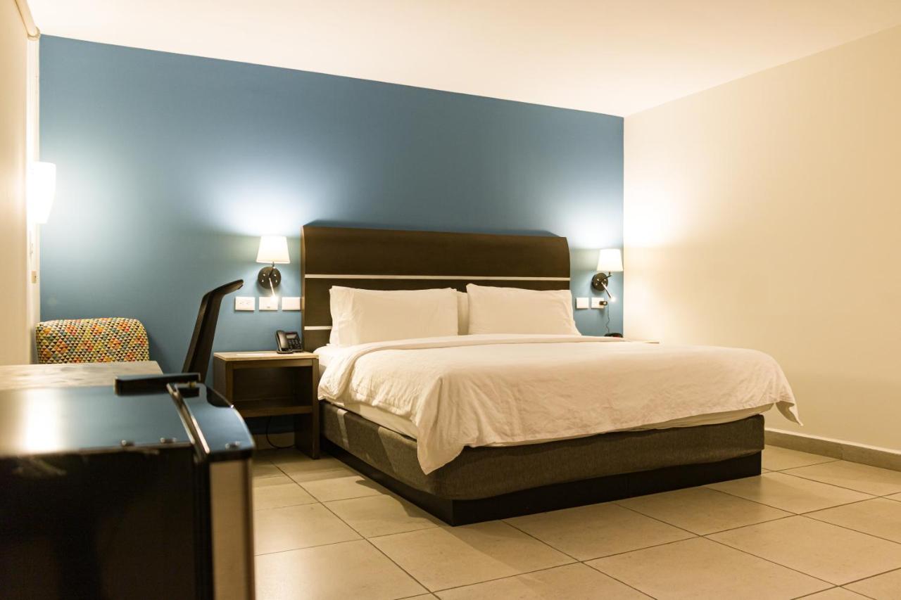 Holiday Inn Express Merida Centro By Ihg Екстер'єр фото