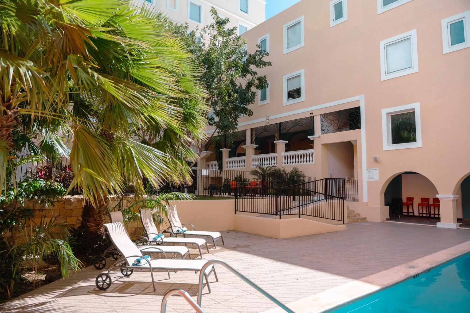 Holiday Inn Express Merida Centro By Ihg Екстер'єр фото