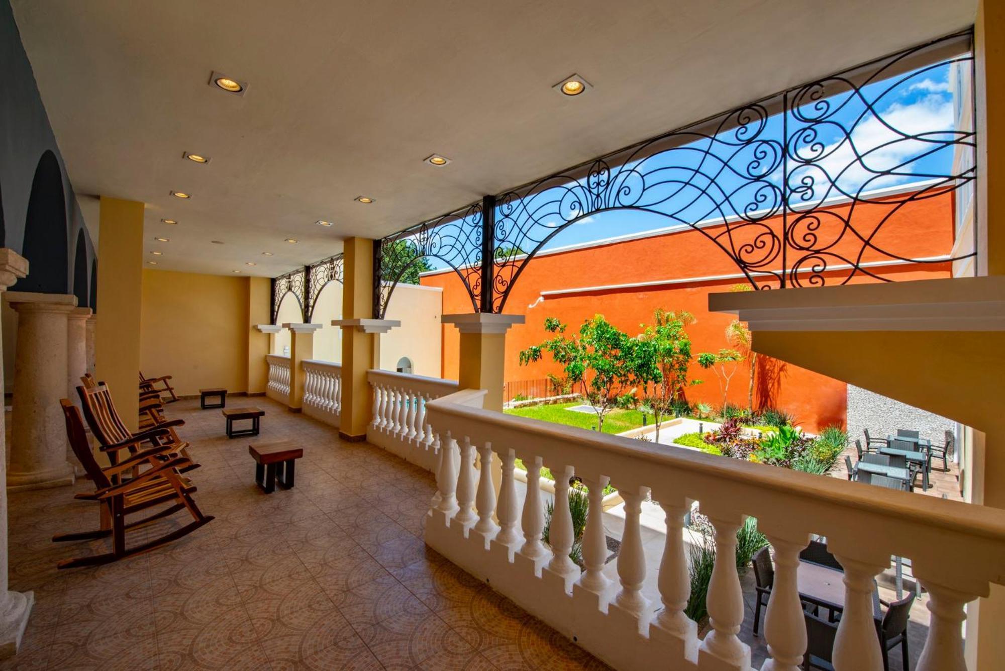 Holiday Inn Express Merida Centro By Ihg Екстер'єр фото