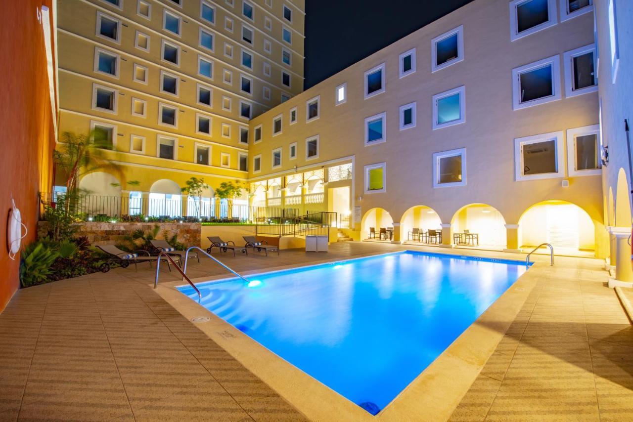 Holiday Inn Express Merida Centro By Ihg Екстер'єр фото