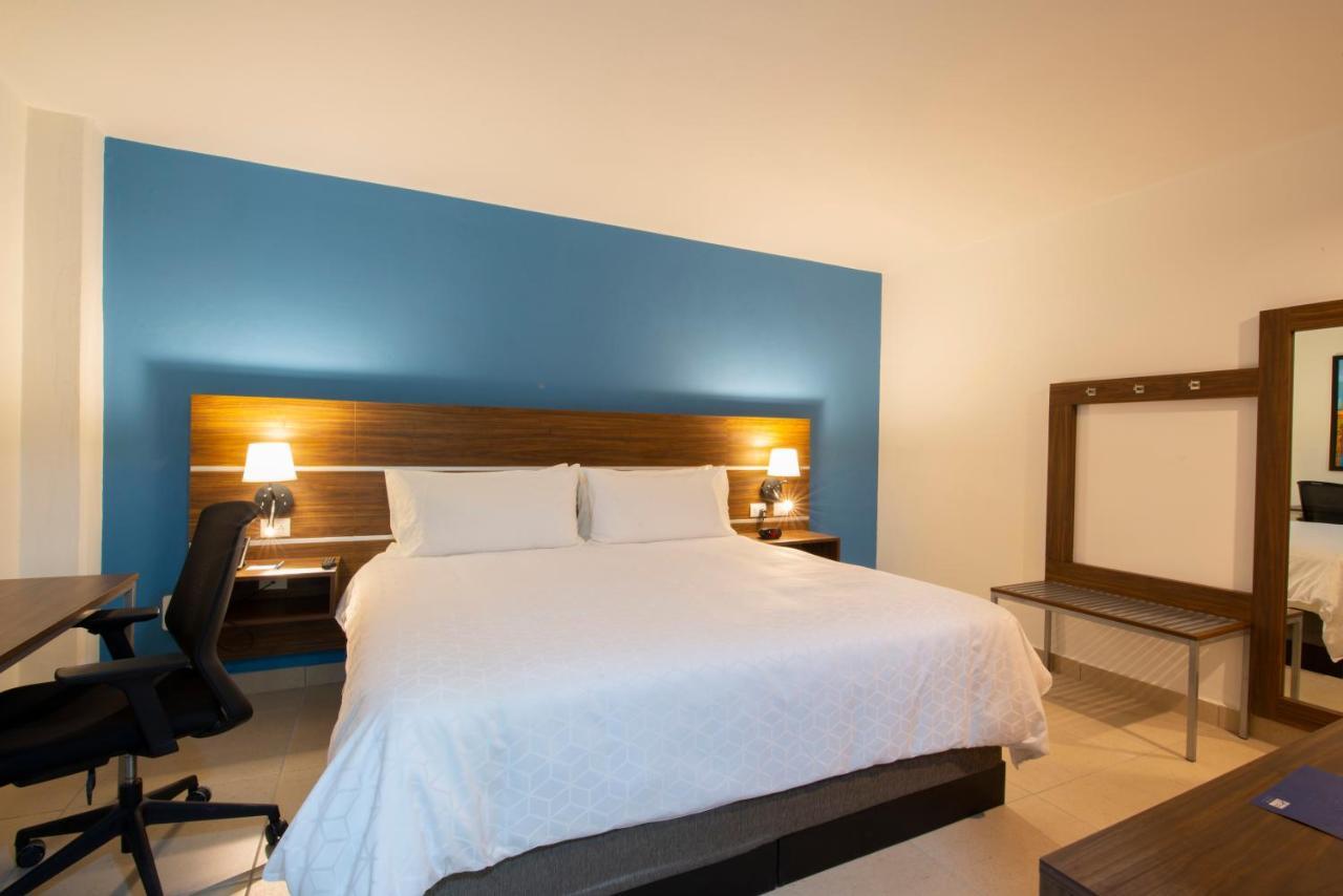 Holiday Inn Express Merida Centro By Ihg Екстер'єр фото